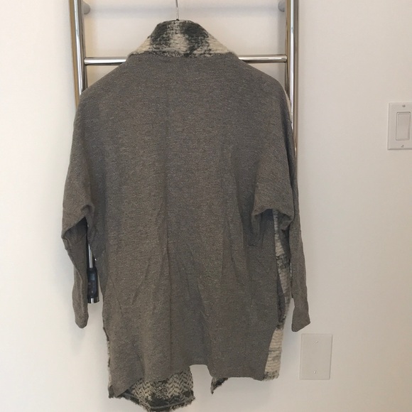 Sweater - Picture 2 of 2